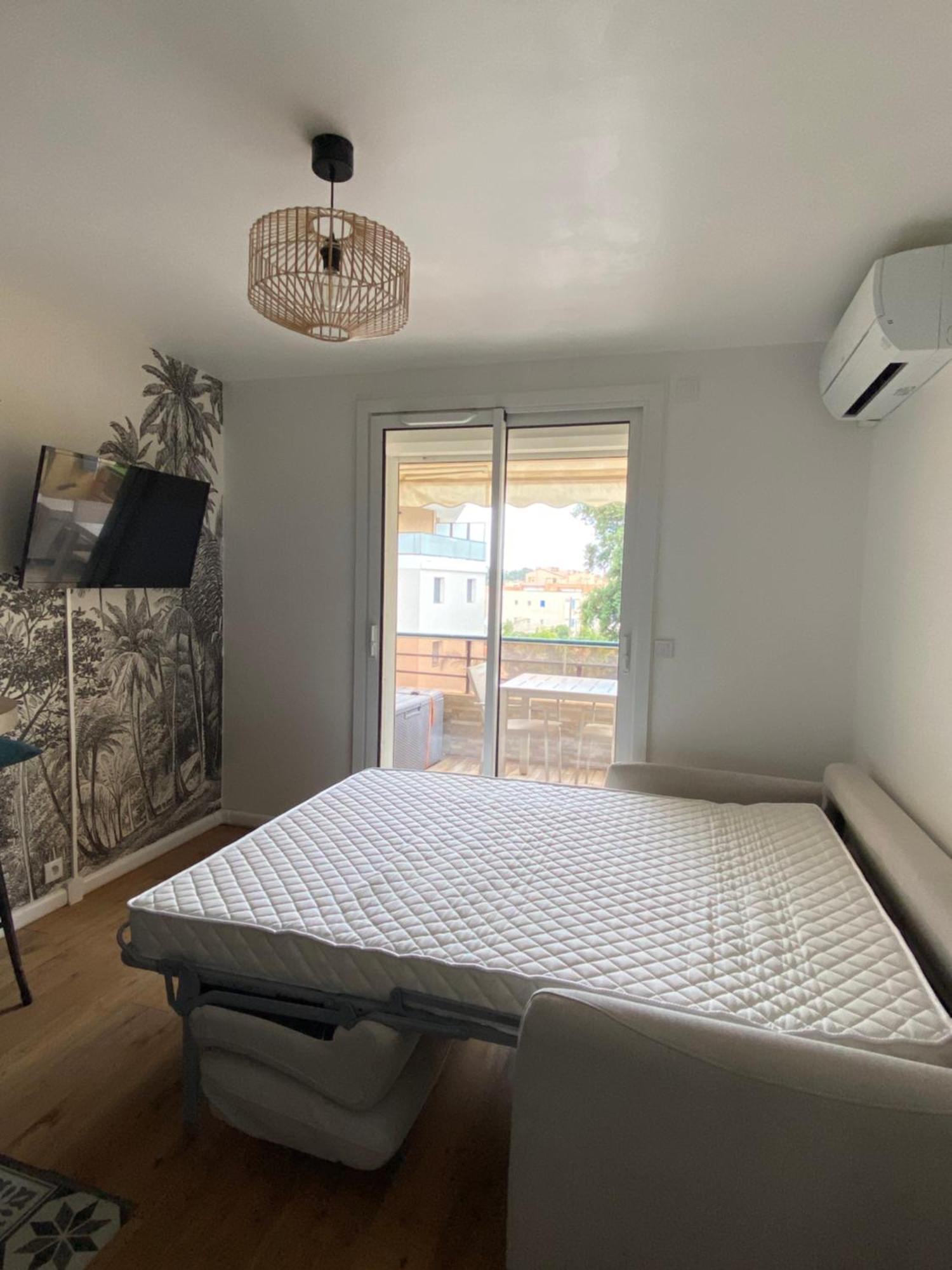 Studio 150 M De Plage Golfe De Saint-Tropez 滨海卡瓦莱尔 外观 照片